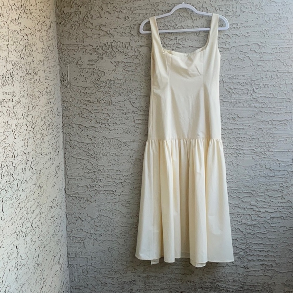 Commense Cream Sleeveless Dress - Picture 4 of 4